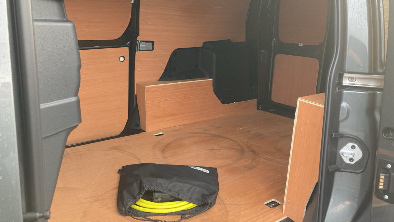 Ford Transit Connect 250 L2 Petrol 1.5 EcoBoost PHEV 150 Limited Van Auto